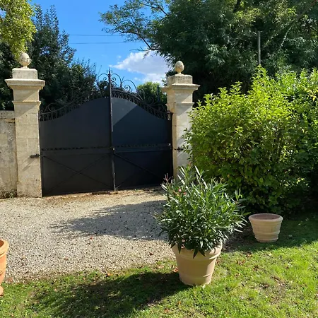 Le Logis Etrochon Couette-café *
